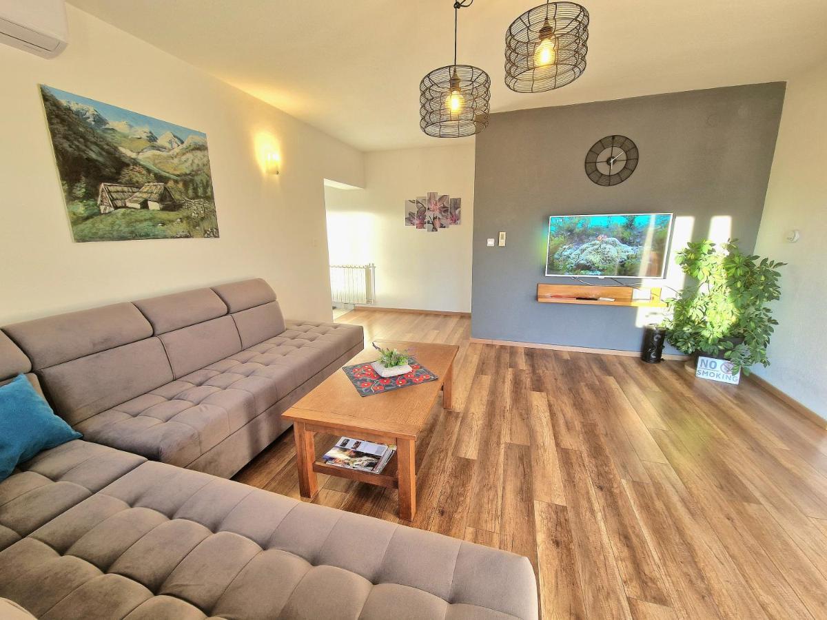 Holiday Home Melani Sinac Exterior foto